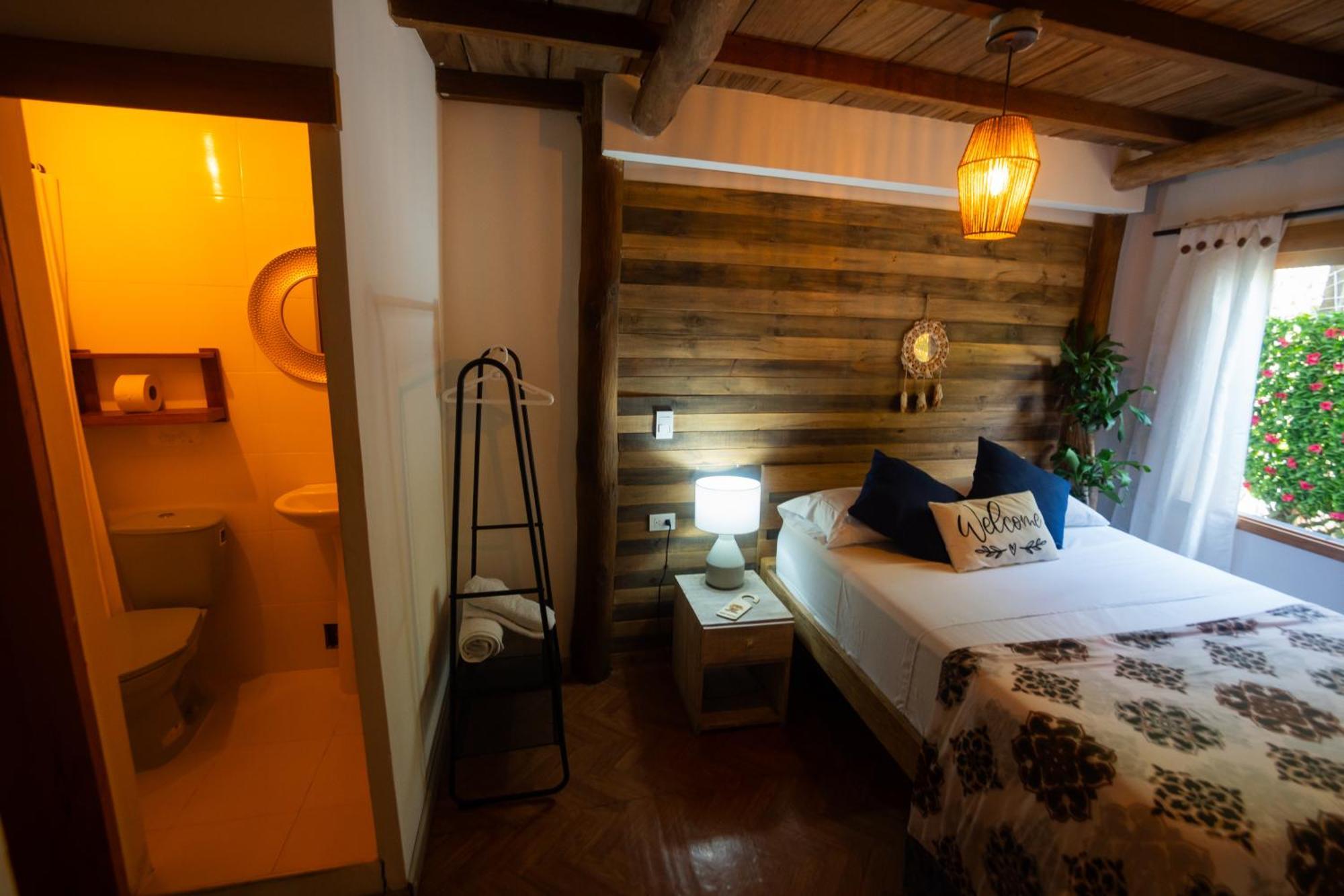Cristal Blue Baru Hotel Pendales Ngoại thất bức ảnh